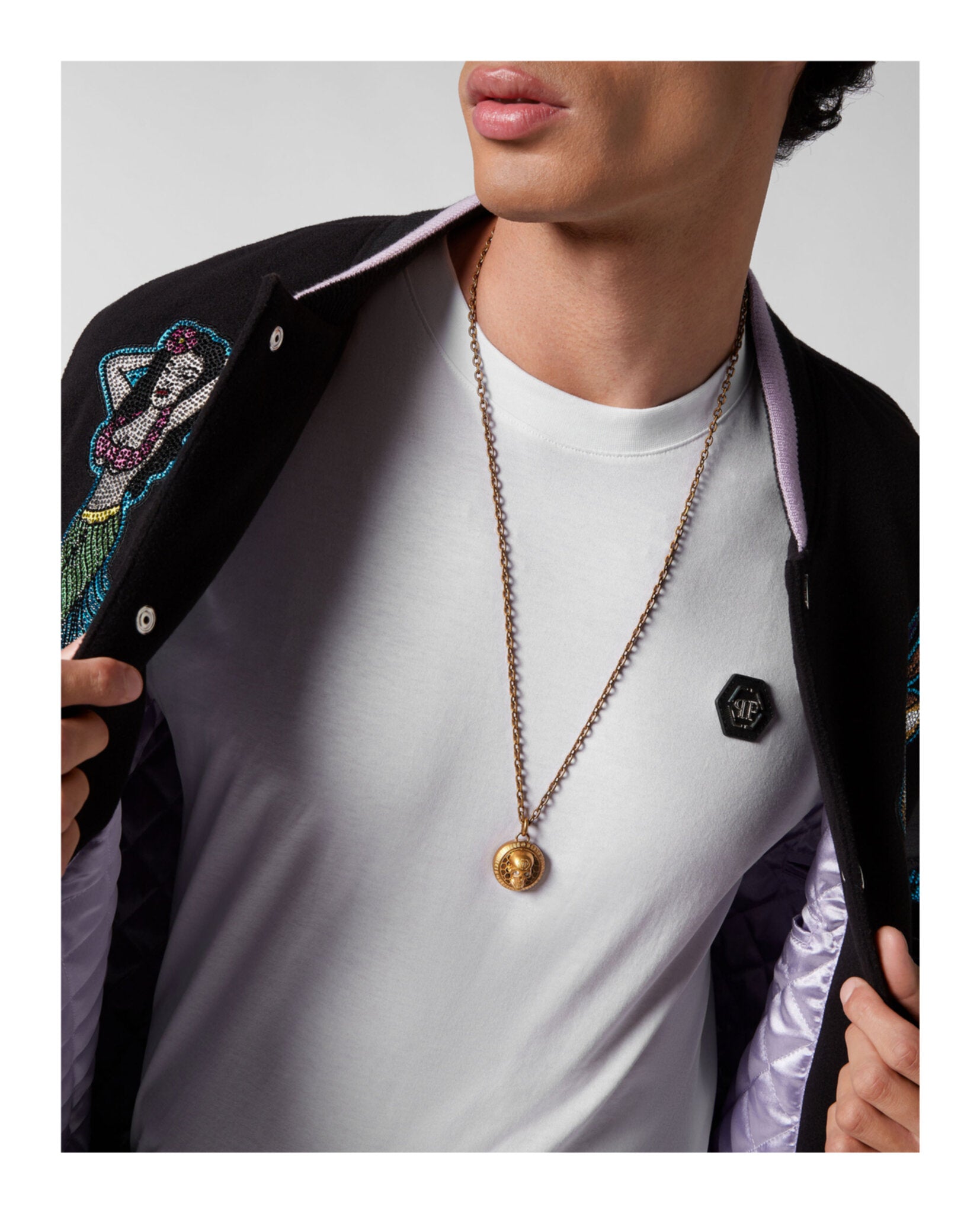 3D $kull Crystal Cable Chain Necklace