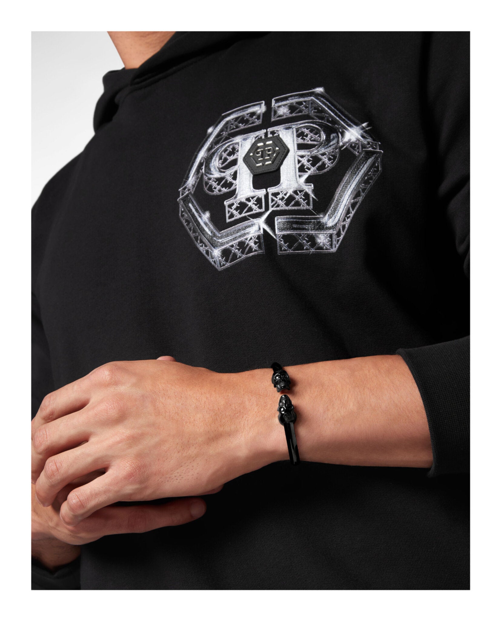 3D $kull Crystal Bangle Bracelet