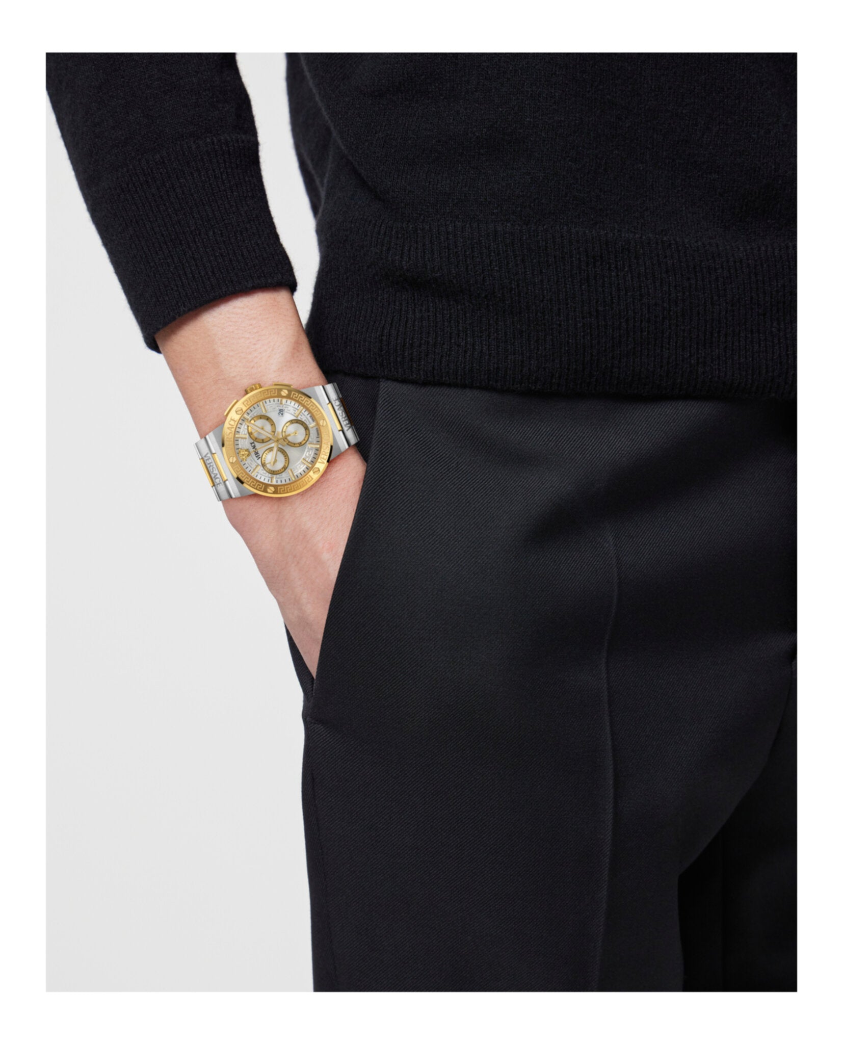 Greca Logo Chrono Bracelet Watch