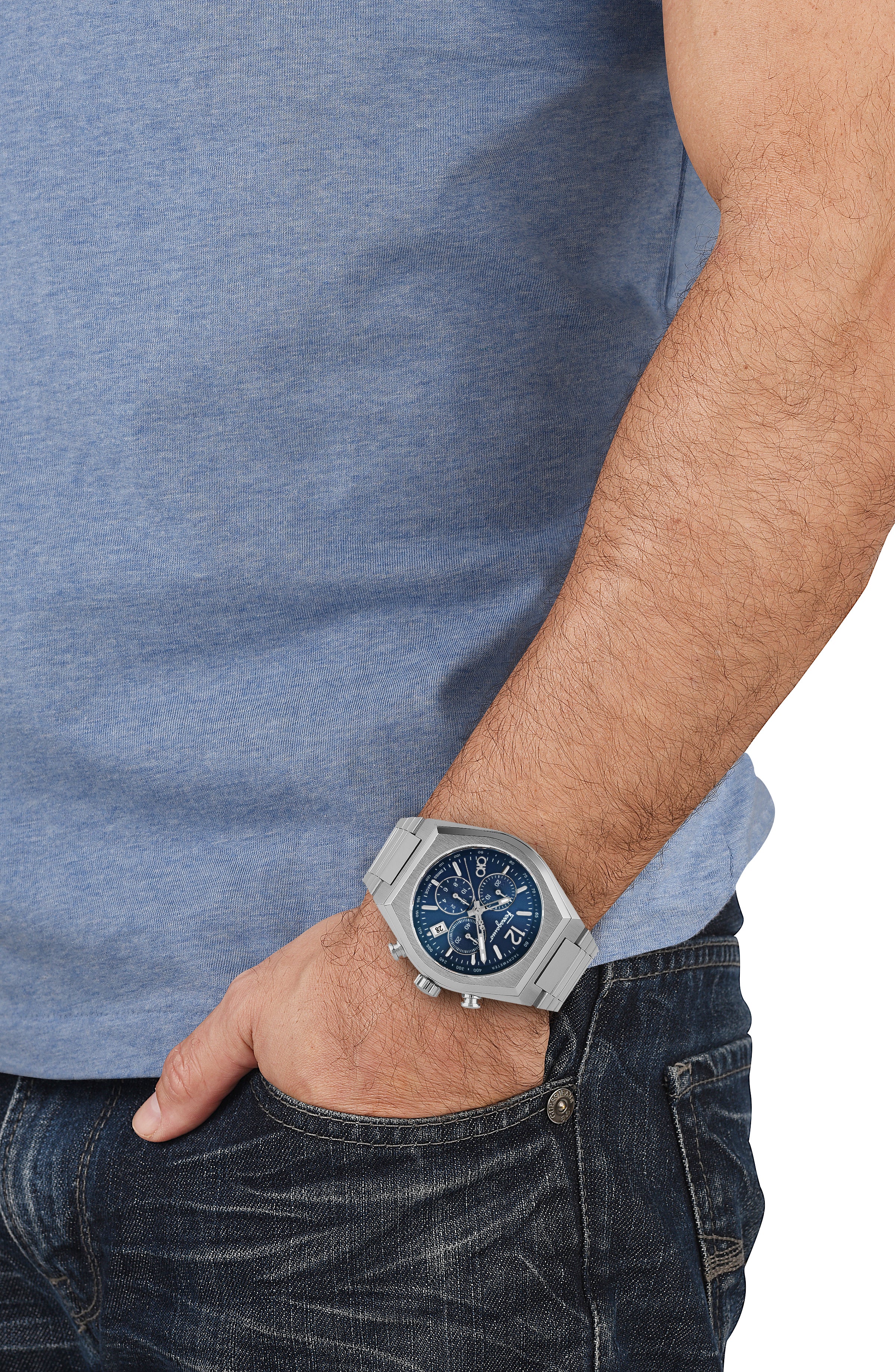 Ferragamo Tonneu Chrono Bracelet Watch