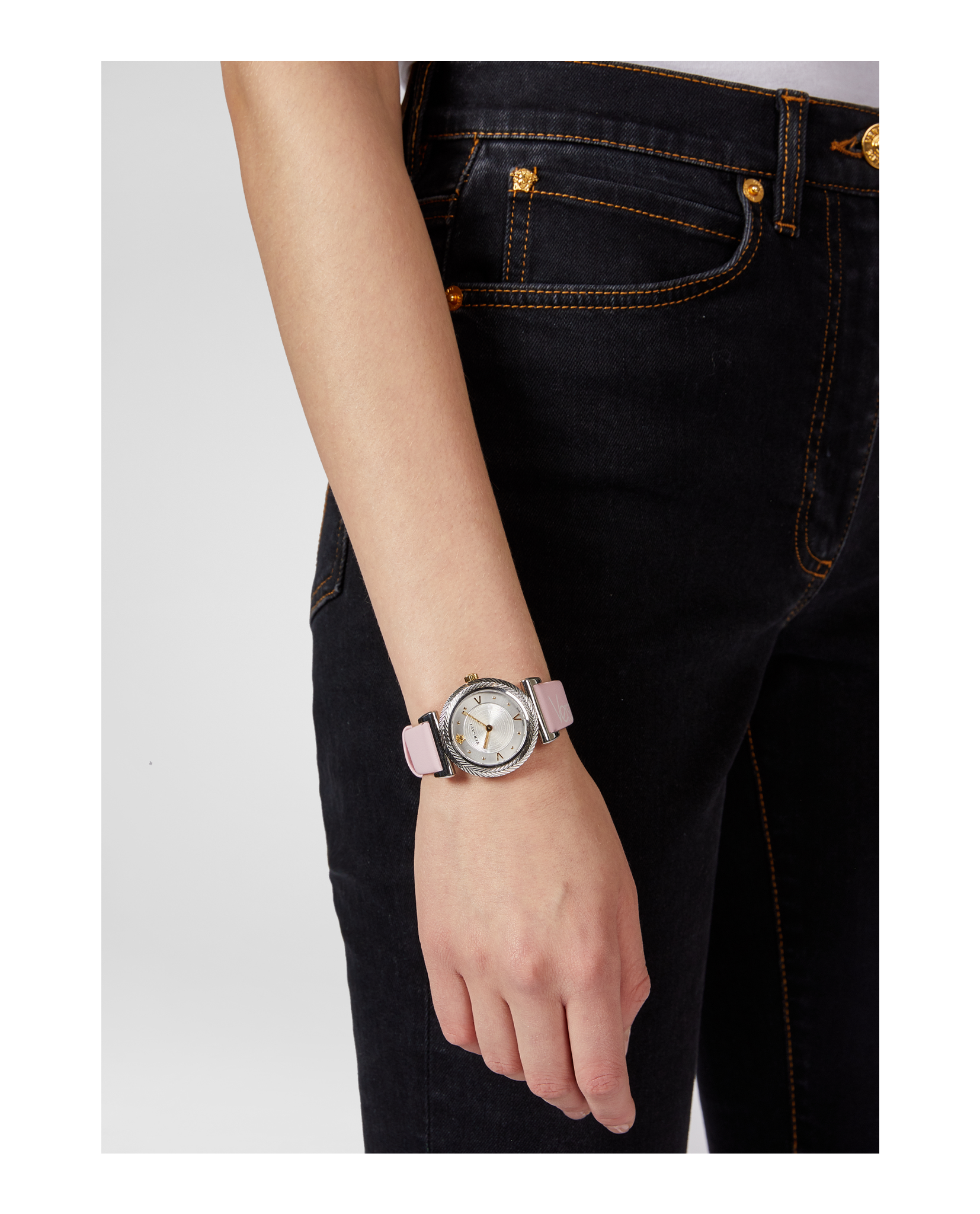 V-Motif Vintage Logo Watch