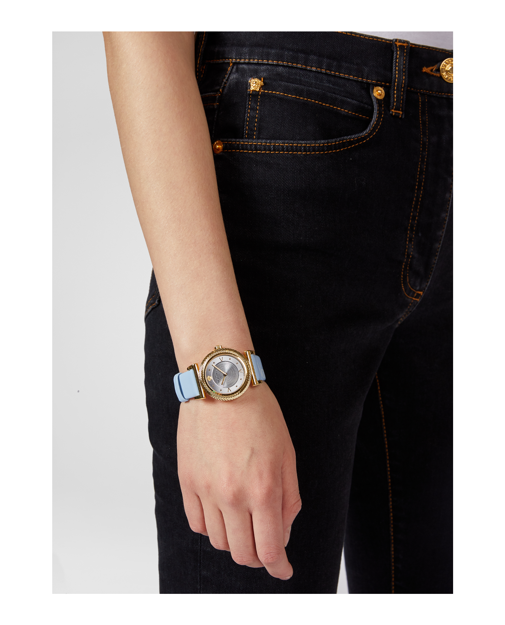 V-Motif Vintage Logo Watch